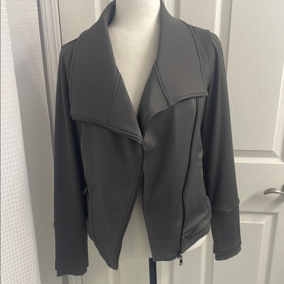 Grey Moto Jacket with Front Zipper Structured Shoulders and Lapel Collars Size S - Picture 8 of 13